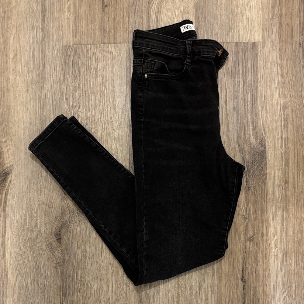 Zara Women's Classic Black Skinny Jeans